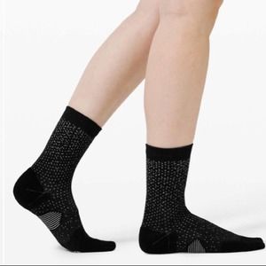 Lululemon Speed Quarter Sock *Reflective N…